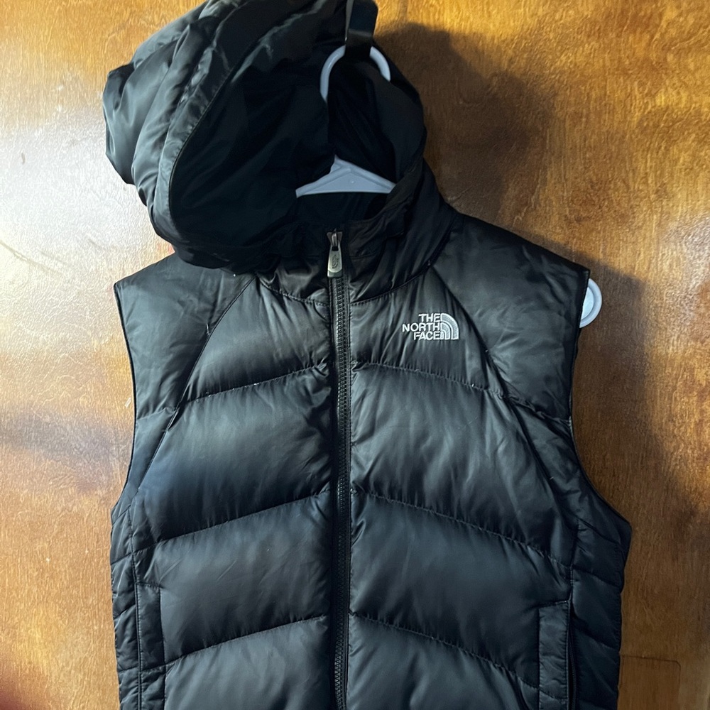 North face women’s down vest with hood size large
